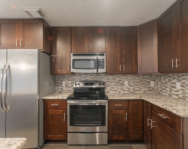226 Blushwood Place - Photo Thumbnail 13