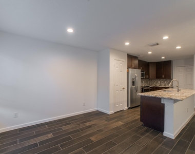 226 Blushwood Place - Photo Thumbnail 21