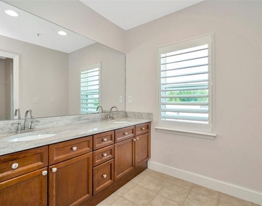 3213 Marcellus Circle - Photo Thumbnail 23