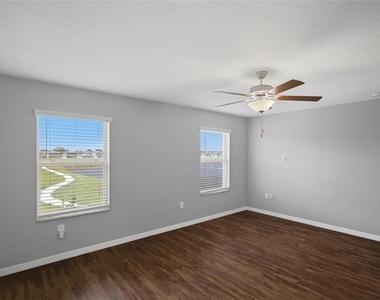 724 Royal Empress Drive - Photo Thumbnail 16