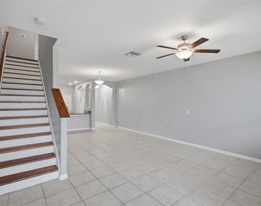 724 Royal Empress Drive - Photo Thumbnail 6