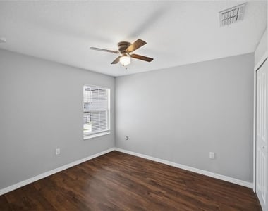 724 Royal Empress Drive - Photo Thumbnail 21