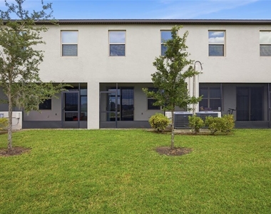 724 Royal Empress Drive - Photo Thumbnail 33
