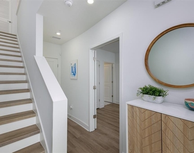 317 15th Street N - Photo Thumbnail 7