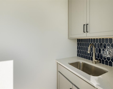 317 15th Street N - Photo Thumbnail 17