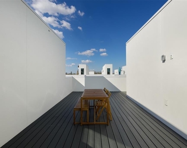 317 15th Street N - Photo Thumbnail 20