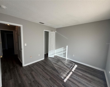 11701 Brenford Crest Drive - Photo Thumbnail 6