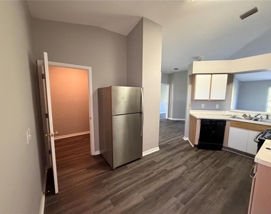 11701 Brenford Crest Drive - Photo Thumbnail 13