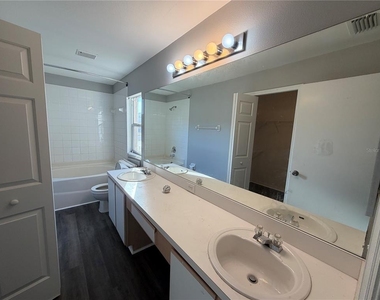 11701 Brenford Crest Drive - Photo Thumbnail 16
