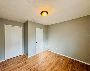 12909 Litewood Drive - Photo Thumbnail 7