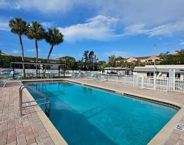 4851 W Gandy Boulevard - Photo Thumbnail 45