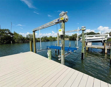 4851 W Gandy Boulevard - Photo Thumbnail 40