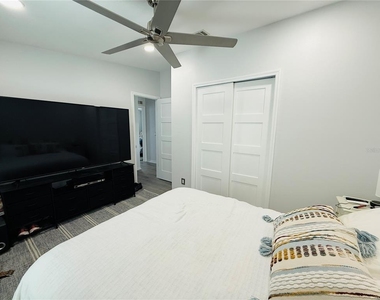 4851 W Gandy Boulevard - Photo Thumbnail 5