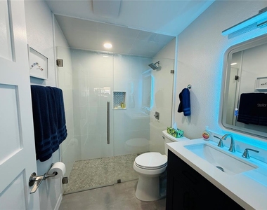 4851 W Gandy Boulevard - Photo Thumbnail 14
