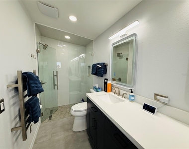 4851 W Gandy Boulevard - Photo Thumbnail 17