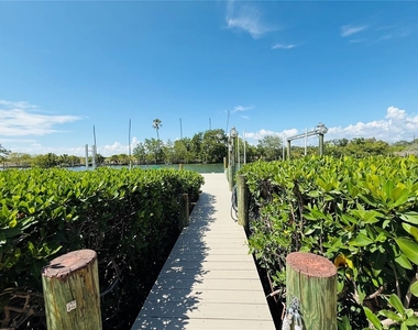 4851 W Gandy Boulevard - Photo Thumbnail 32
