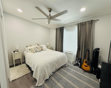 4851 W Gandy Boulevard - Photo Thumbnail 19