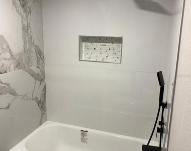 3205 E Shadowlawn Avenue - Photo Thumbnail 10