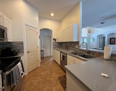 4109 Amber Ridge Lane - Photo Thumbnail 8
