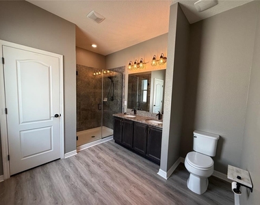 10638 Laguna Plains Drive - Photo Thumbnail 25
