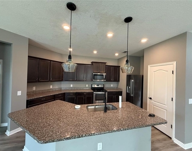 10638 Laguna Plains Drive - Photo Thumbnail 13