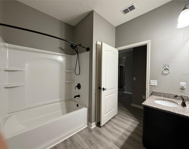 10638 Laguna Plains Drive - Photo Thumbnail 29