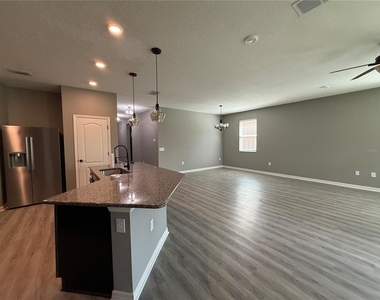 10638 Laguna Plains Drive - Photo Thumbnail 15