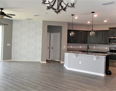 10638 Laguna Plains Drive - Photo Thumbnail 11