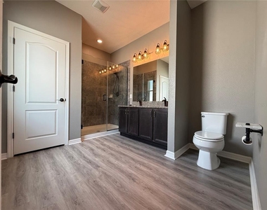 10638 Laguna Plains Drive - Photo Thumbnail 24
