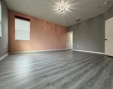 10638 Laguna Plains Drive - Photo Thumbnail 31
