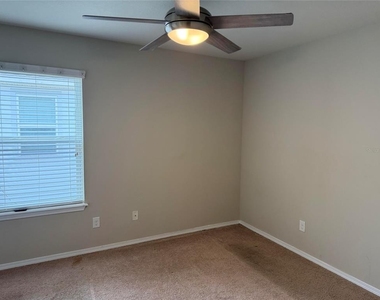 4723 Somerset Hill Lane - Photo Thumbnail 9