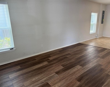 4723 Somerset Hill Lane - Photo Thumbnail 8