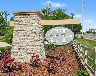 11890 Sylvia Street - Photo Thumbnail 24