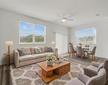11890 Sylvia Street - Photo Thumbnail 8