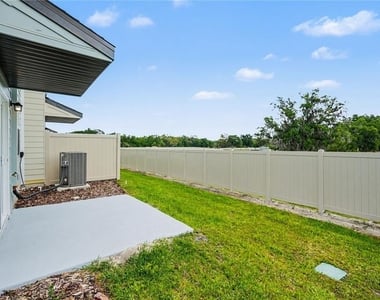 11890 Sylvia Street - Photo Thumbnail 22