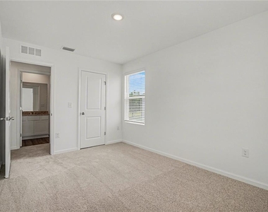 11890 Sylvia Street - Photo Thumbnail 20