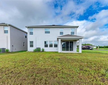 2560 Warren Acres Boulevard - Photo Thumbnail 30