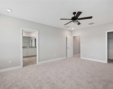 2560 Warren Acres Boulevard - Photo Thumbnail 19