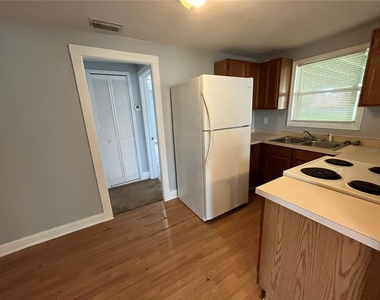 313 S Palm Avenue - Photo Thumbnail 4
