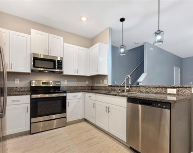 11920 Castine Street - Photo Thumbnail 7