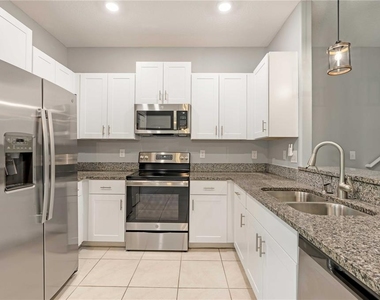 11920 Castine Street - Photo Thumbnail 10