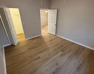 5608 Pinnacle Heights Circle - Photo Thumbnail 17