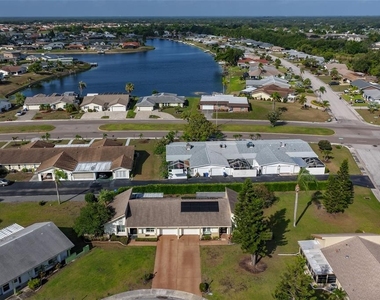 207 Islip Way - Photo Thumbnail 25