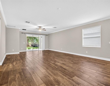 19462 Forest Garden Court - Photo Thumbnail 15