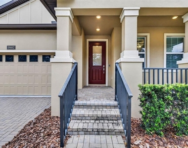 19462 Forest Garden Court - Photo Thumbnail 4