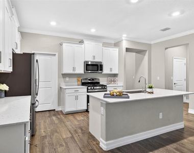 19462 Forest Garden Court - Photo Thumbnail 12