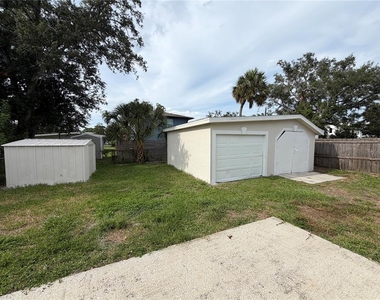 919 W Plymouth Street - Photo Thumbnail 17