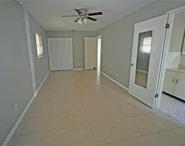 4514 Cynthia Lane - Photo Thumbnail 5