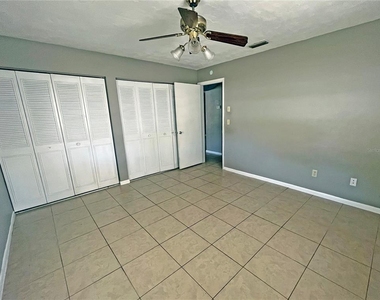 4514 Cynthia Lane - Photo Thumbnail 9