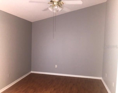 1851 Falling Star Lane - Photo Thumbnail 10